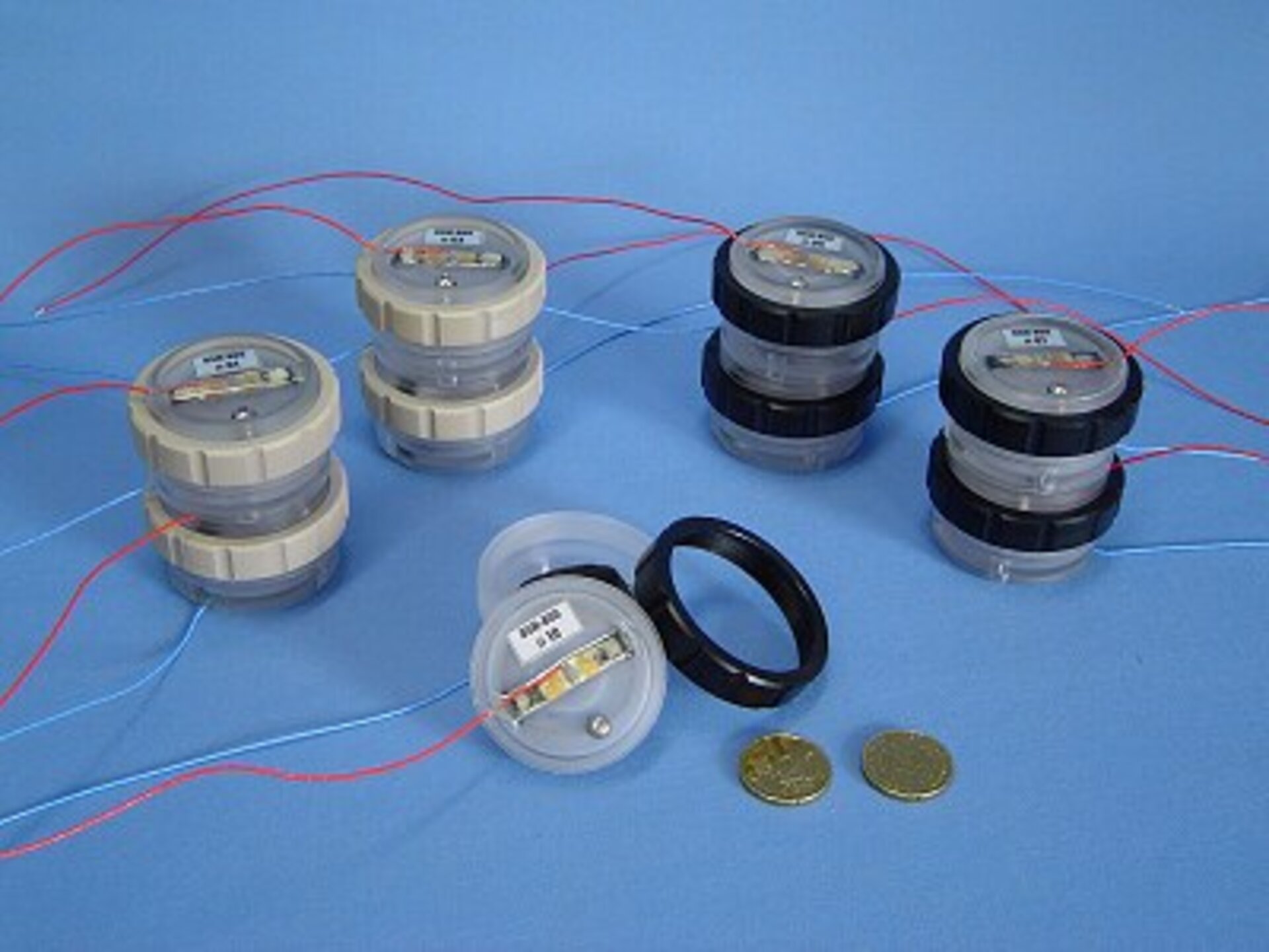 Vier sets brandstofcellen zoals die bij het experiment gebruikt worden